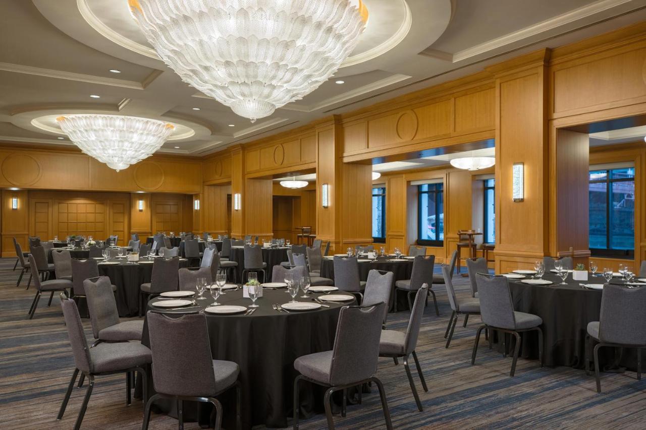 The Westin Chicago River North Экстерьер фото